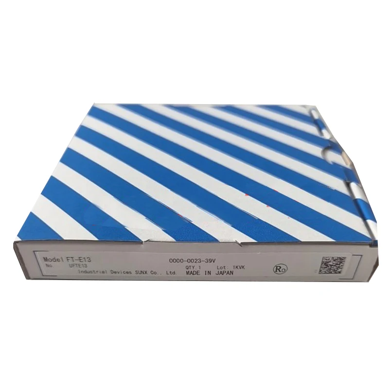 New Original FT-E13 Keyence FT series photoelectric sensor, used for object detection, position sensing and counting triggering in industrial automation machinery and production lines.