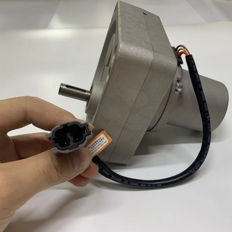 Excavator Spare Parts Hitachi EX120 EX200 4257163 4188762Motor Throttle Motor