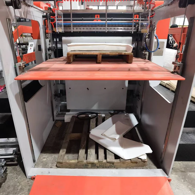 ZHQ Model Full Automatic Paper Roll to Sheet Cross Cutting Machine As Stacking Delivery