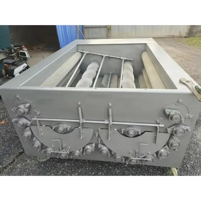 Hot Selling Cheap Industrial-Grade 3KW Engine Fruit Washing Machine for Snack Factory and Vegetable Processing Plant