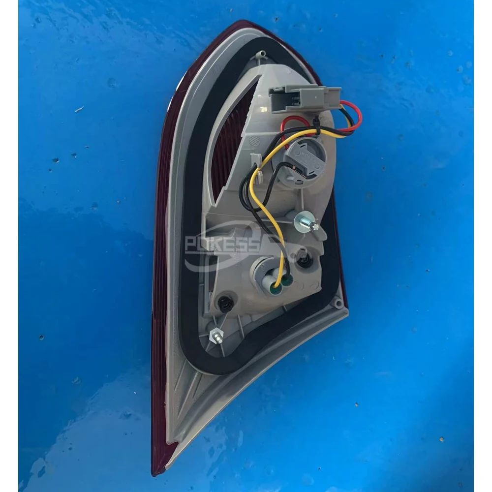 POKESS Rear Light F1EB13A602BA 1868296 Inner Right Rear Tail Light for... — 2