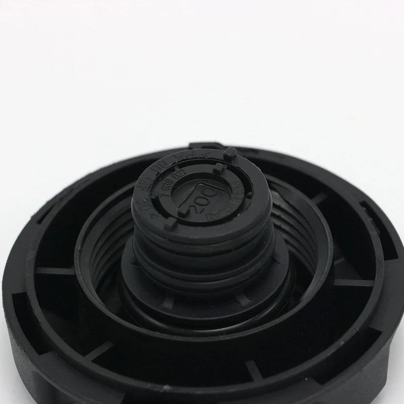 Automotive Parts Coolant Expansion Tank Cap For Bmw E90 F30 F80 E93 E92