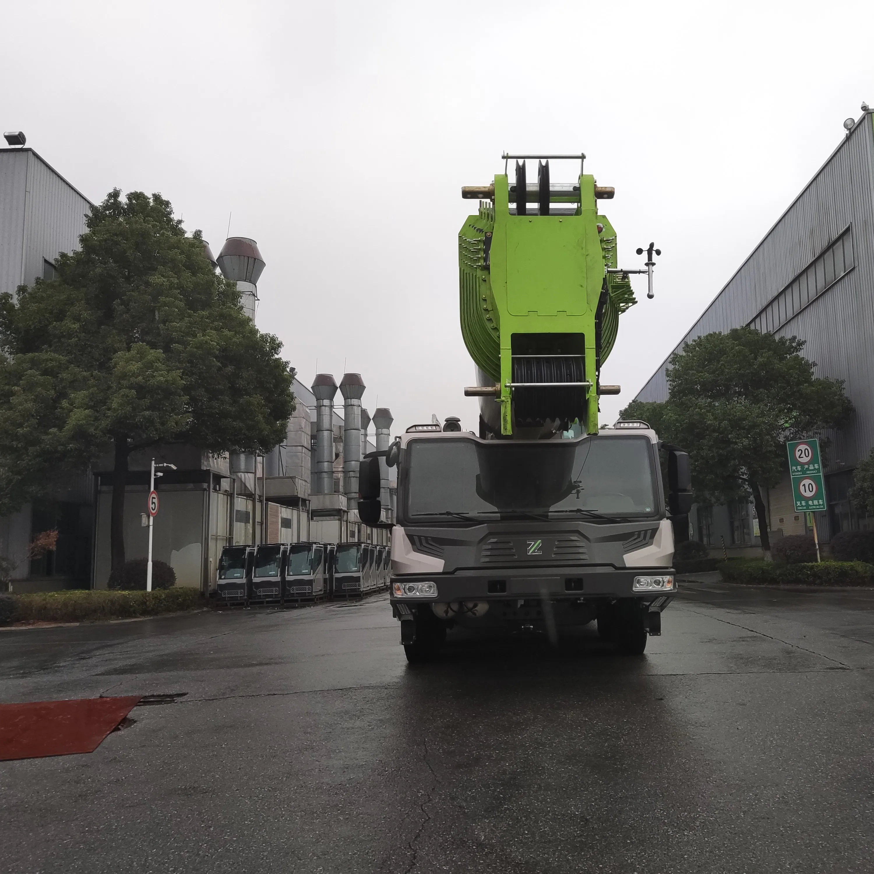 ライオン ZOOMLION ZAT6000H753 All Terrain Crane - MachPlaza