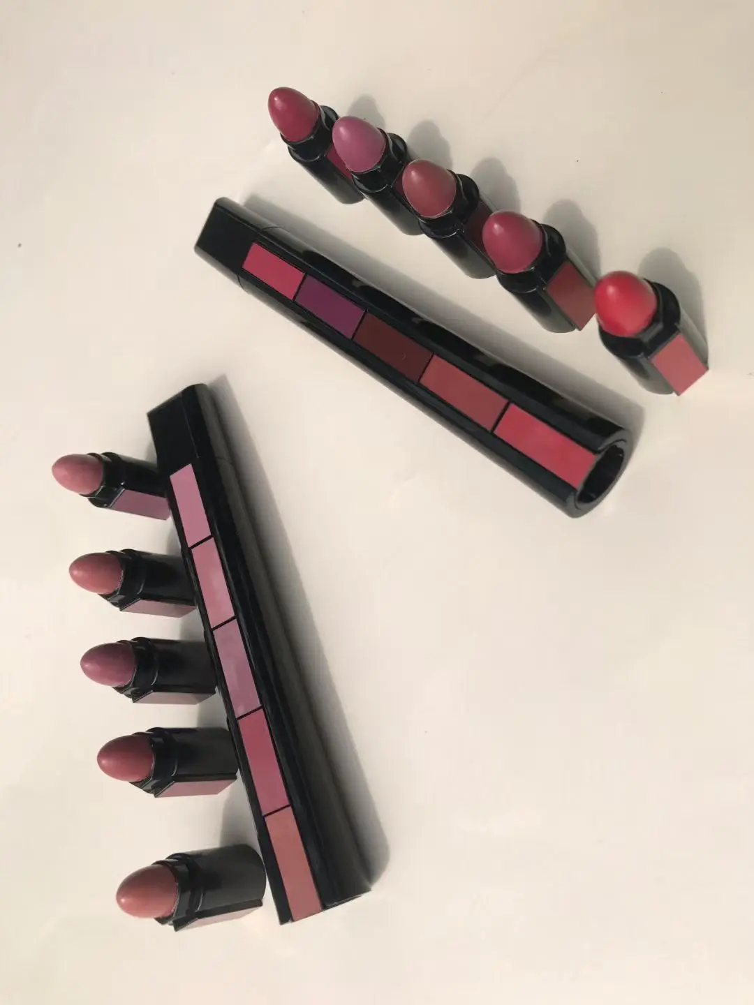 hudamoji lipstick 5 in 1