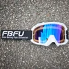 Lunettes bleues à monture blanche