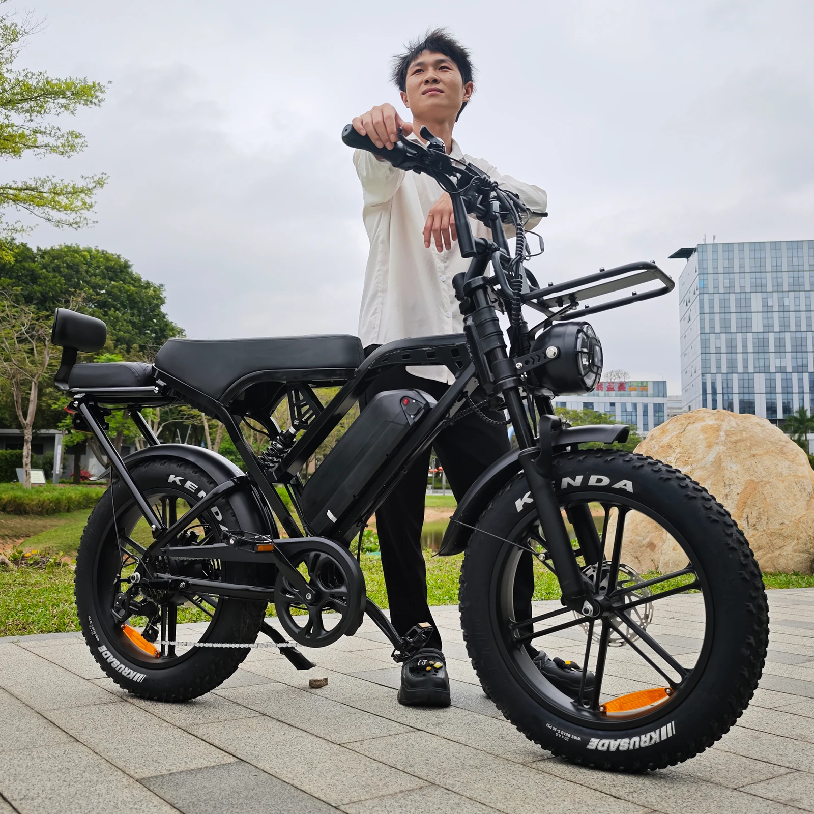 OUXI V8 ファットバイク電動貨物自転車 15Ah 48V 屋外で便利な一台