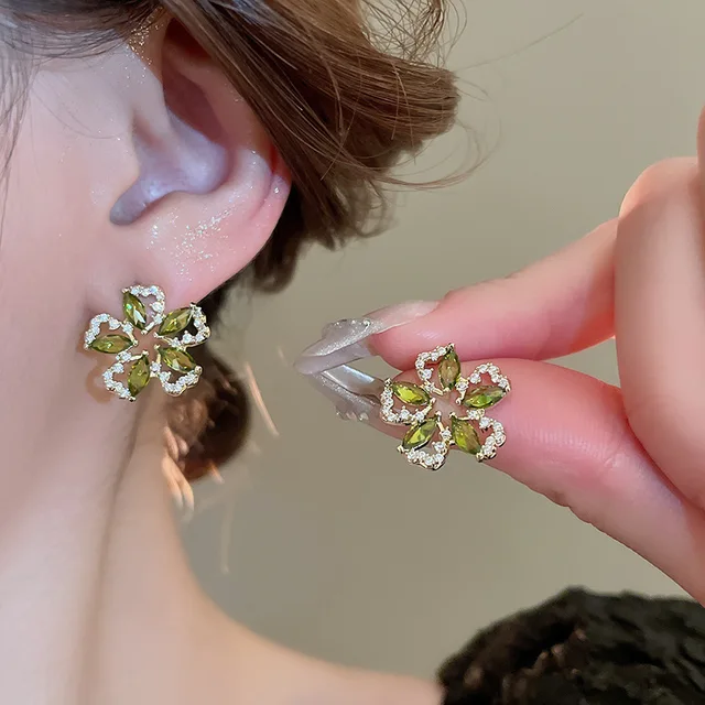 Real Gold Electroplated Silver Needle Zircon Green Flower New Fashion Light Luxury High Grade wholesale Stud Earrings for Women