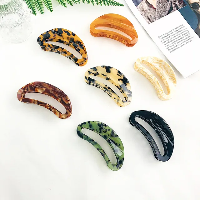 YOMO Women's Hair Accessories Half Circle Hollowed Out Acetate Simple Moon Shaped Grab Clips Hair Claw For Woman Wholesale