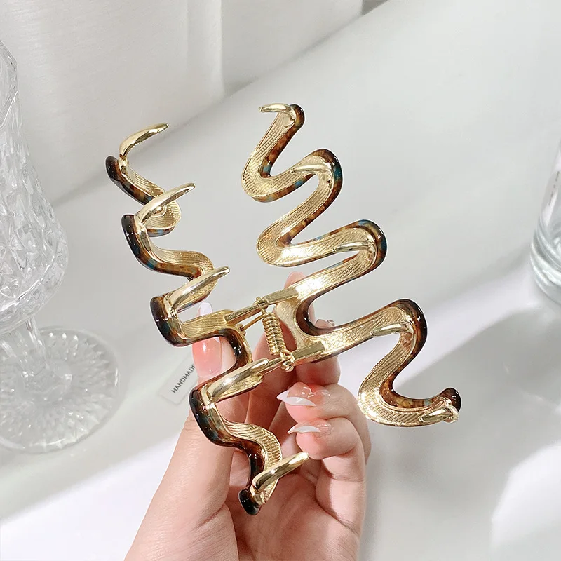 11CM Korea New Acetate Shark Clip High Quality Fashion Metal  display picture 3