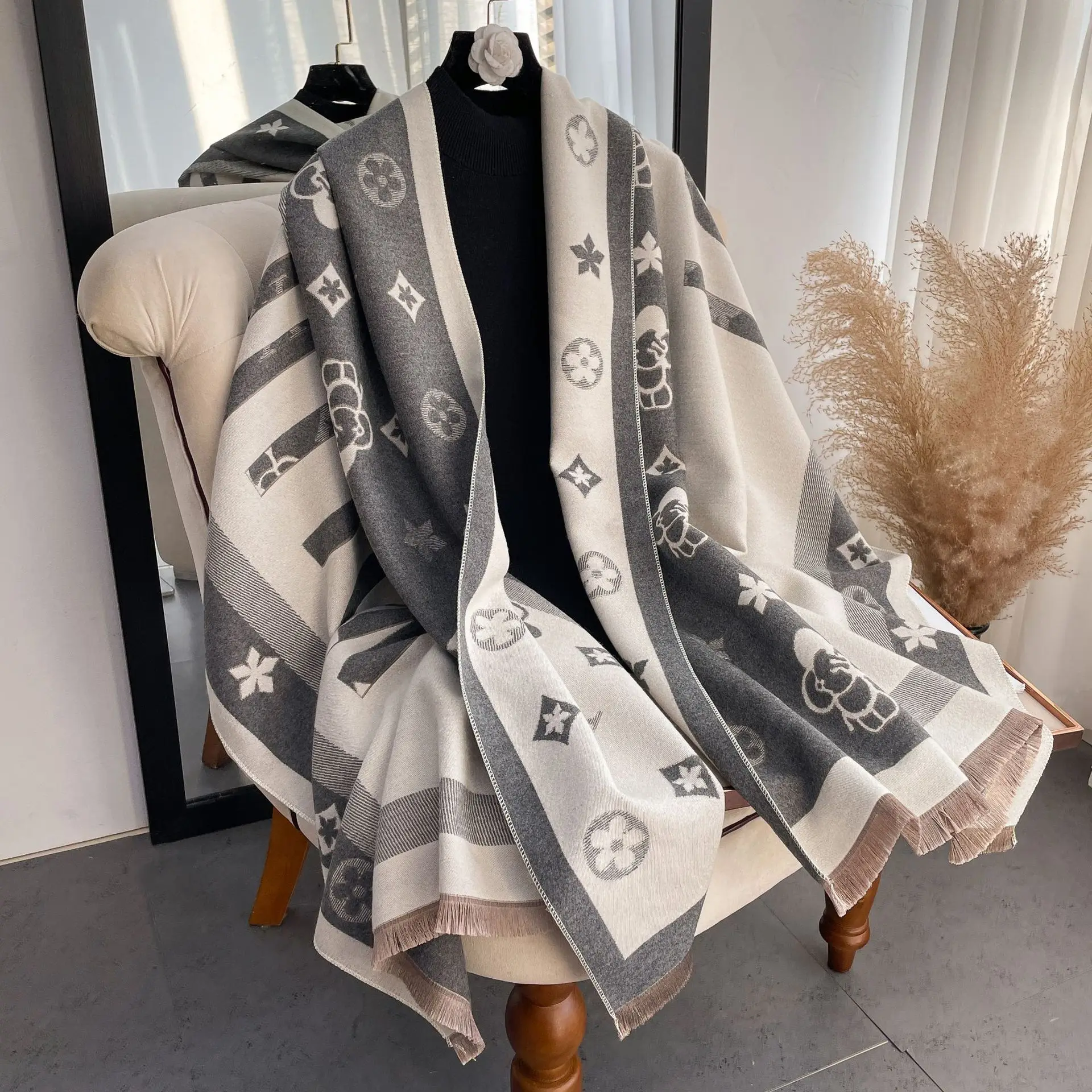 Wholesale High Quality New Fashion Winter Warm Thick Scarves Women Luxury  Designer Brand Cashmere Scarf Pashmina Shawl Double Sided Stoles From  m.