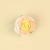 ผิวไล่ระดับสีเหลือง-กลีบกุหลาบกลม (มีถ้วยรอง)