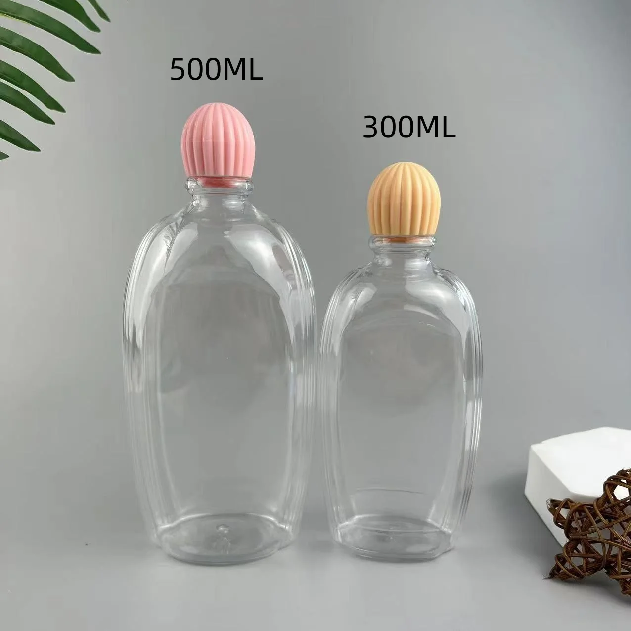Custom Luxury 300ml 500ml PET Plastic Bottle Shampoo Shower Gel Body Wash Bottle With Unique Screw