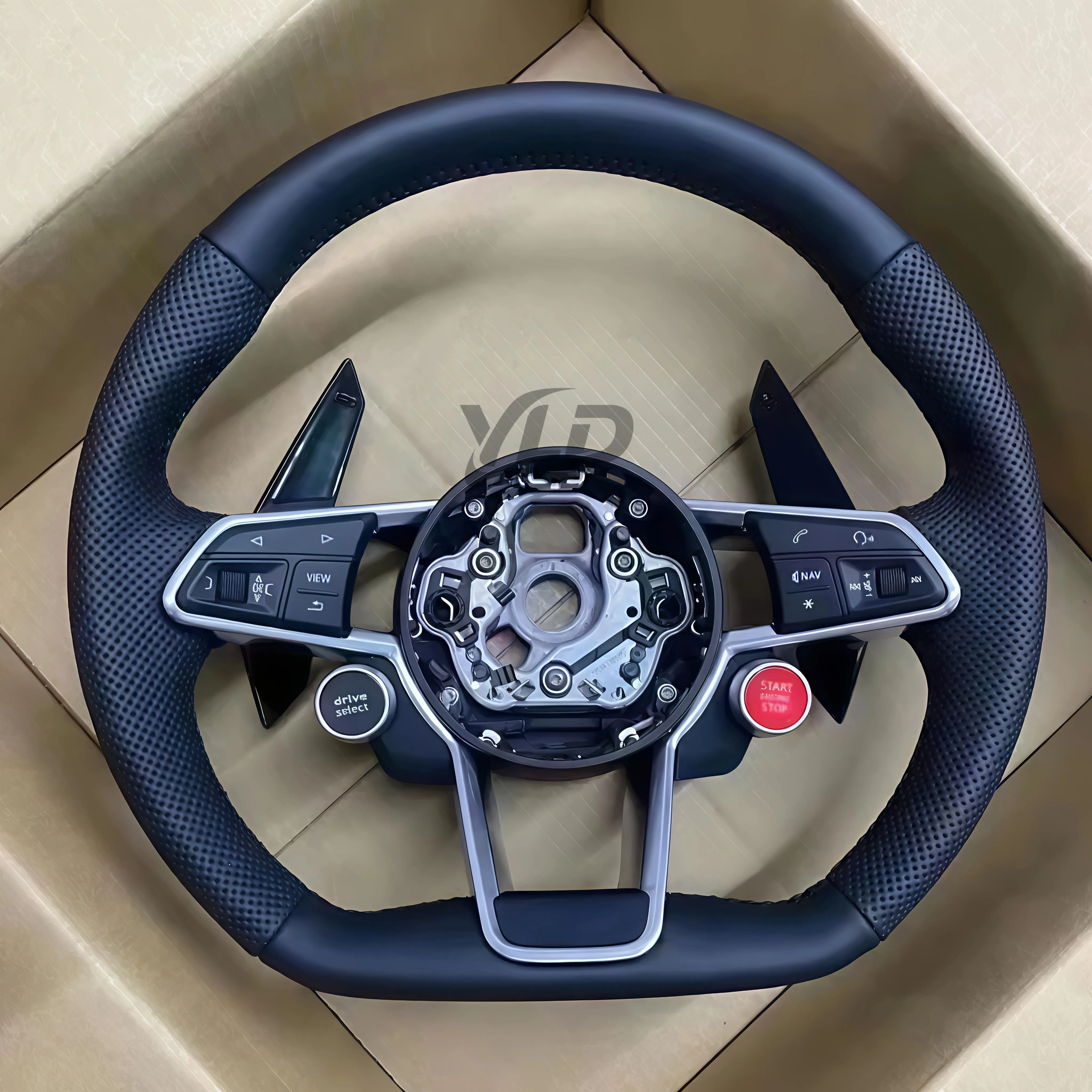 LEDディスプレイ搭載RSスタイルカーボンファイバーステアリング