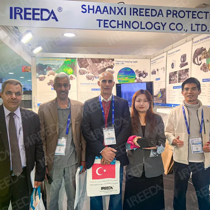 IREEDA Russian Gen2+/Gen3 Hunting PVS7 Nvg Helmet with MX10130 43x22.5mm Green/White Image Intensifier Tube Night Vision Goggles