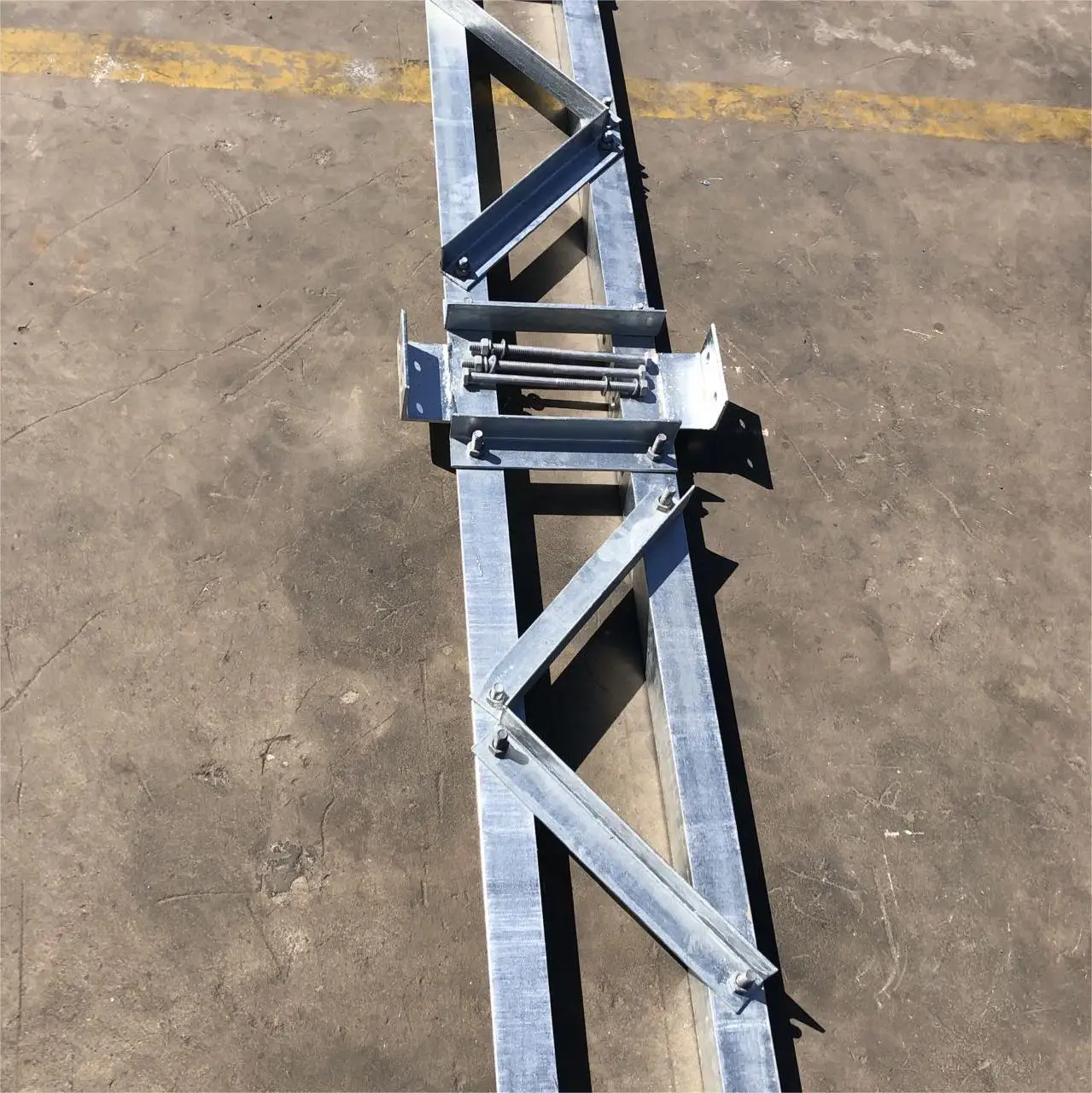 33KV Electrical Cable Fitting Overhead Line Accessories Electric Pole Angle Steel Cross Arm Support