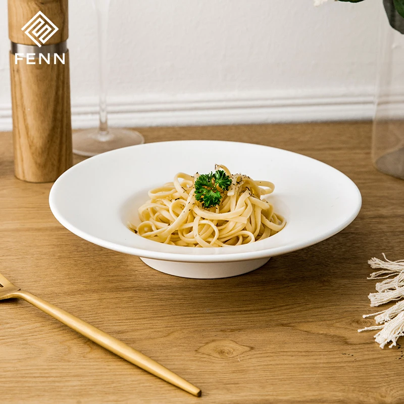 FENN Modern Style Custom Logo Color Porcelain Hat Plate Matte Ceramic Round Deep Soup Noodle Pasta Plates For Restaurant