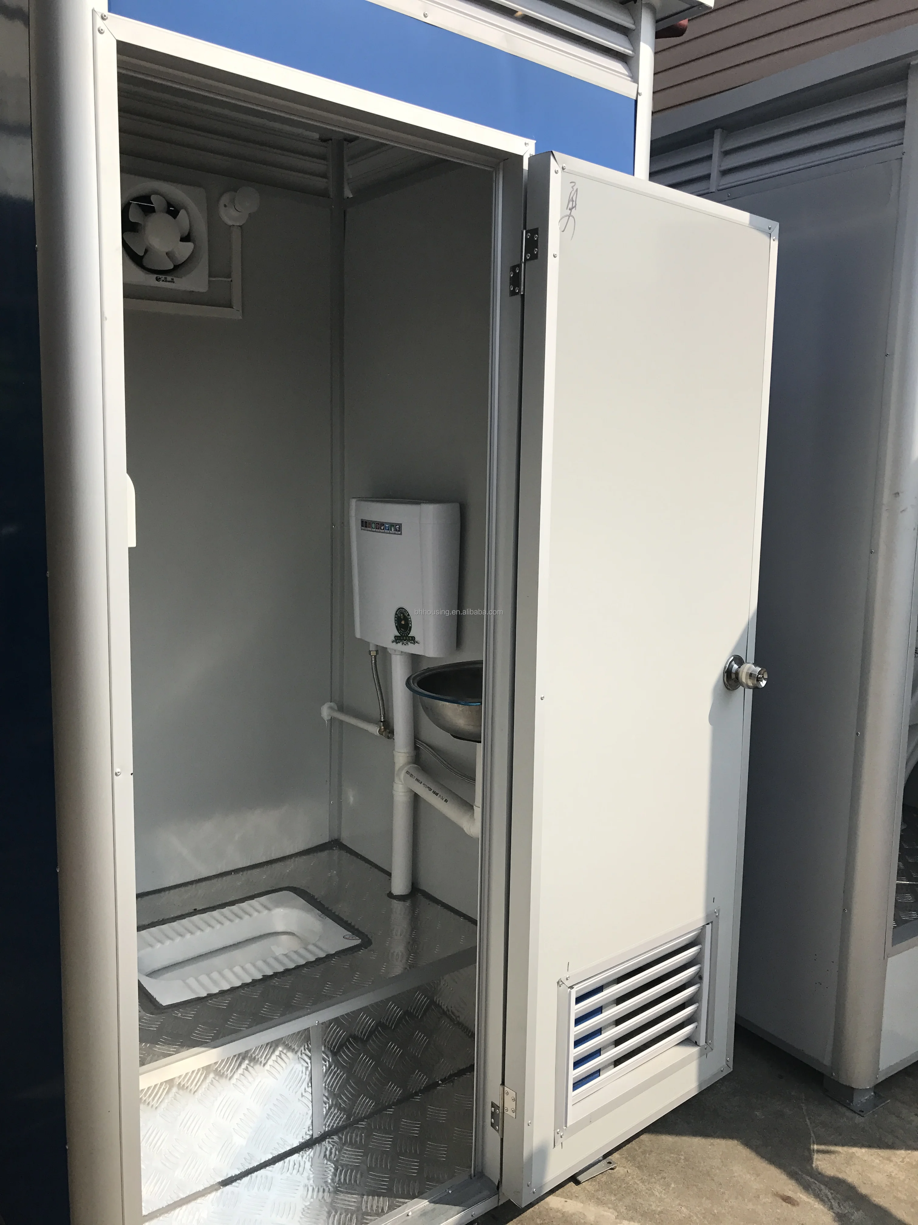 Low Price Outdoor Vip Toilet Portable Mobile Wc Portable Public Toilet