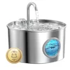 Petite fenêtre ronde argentée