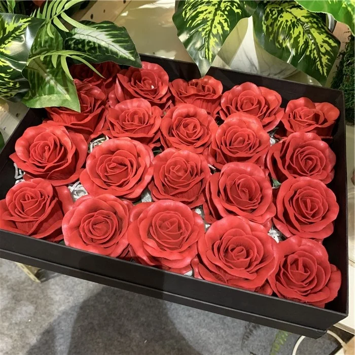 ZEYRU 25/50/100 pezzi fatti a mano artificiali in schiuma PE rose testa di fiore per la casa di nozze decorazione auto corona fai da te palla bacio fiori finti-rosso-25 pezzi