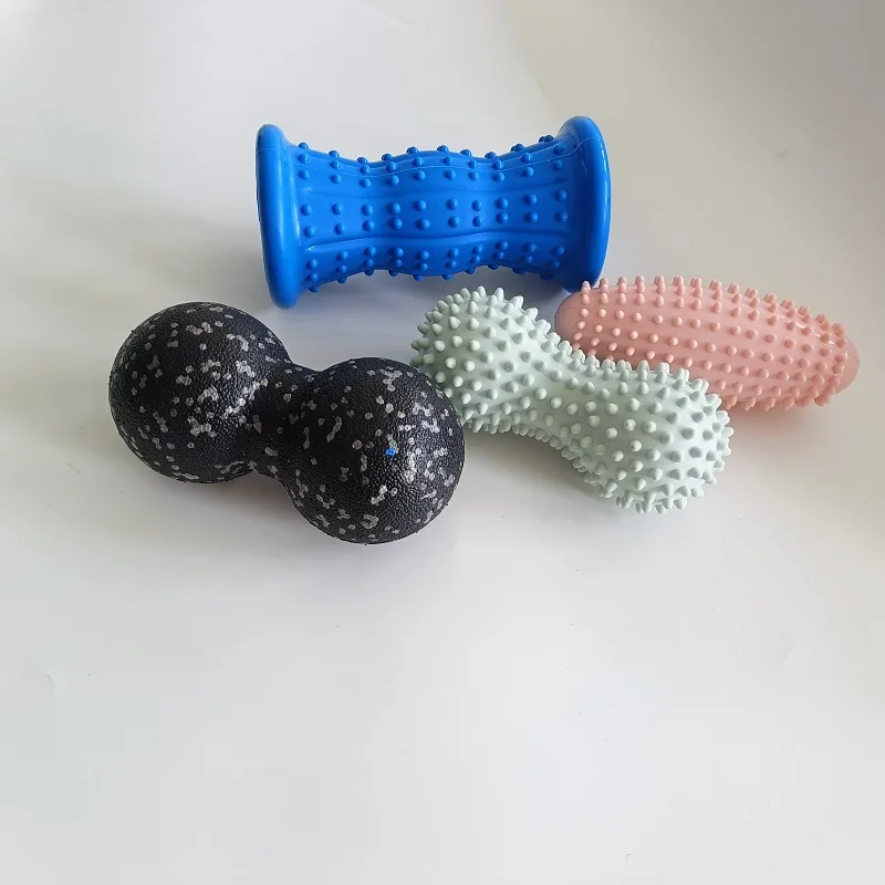 Hot Made in China Set Double Spiky Massage Ball and Foot Massage Roller Set