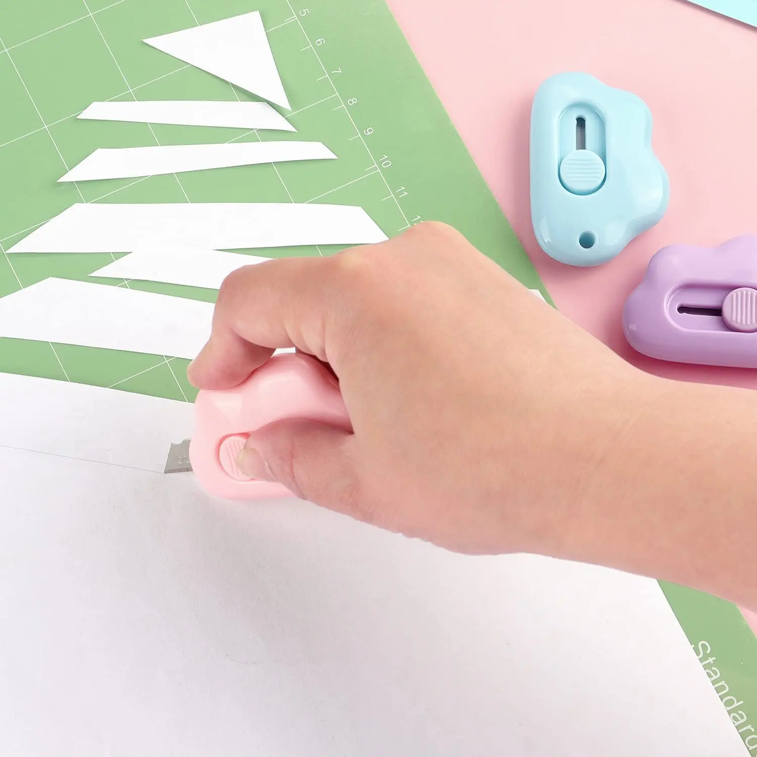 Mini Box Cutter Utility Retractable  Knives Letter Opener Envelope Cloud Shaped Carton Portable Cutter with Key Chain Hole