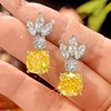 Pendientes de diamantes amarillos con corte Ice Flower