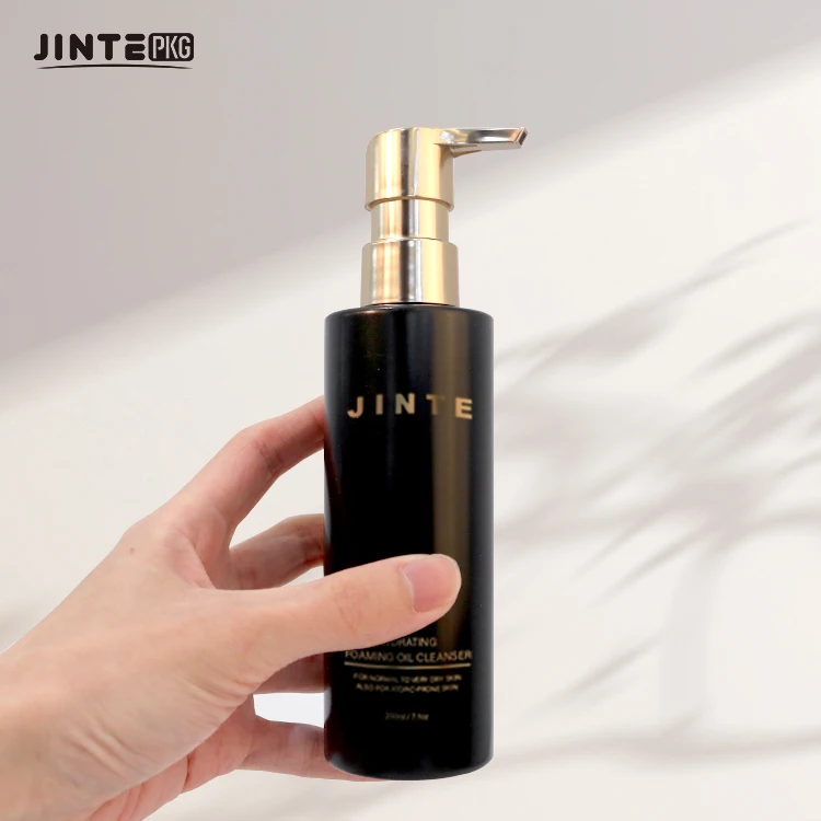200ml Matte Black Plastic Cosmetic Packaging PET Bottle With Gold Pump for Shower Gel Body Lotion
