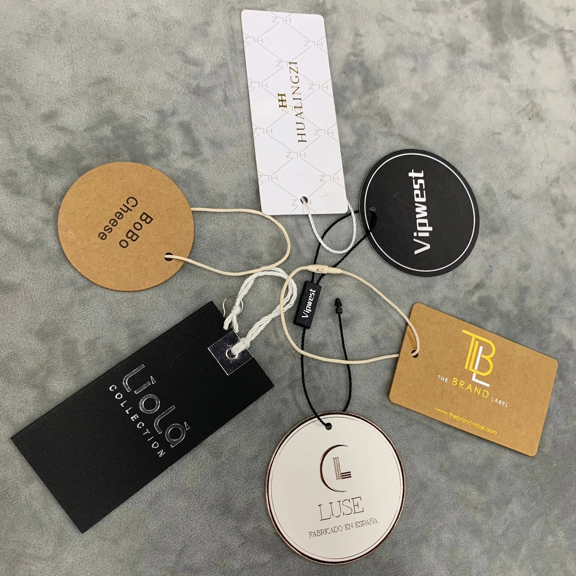 Custom High Quality Trend Bronzing Process Printed Tags With String Colorful Textured Paper Hang Tag Clothing HangTag