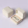 Boîte à bagues double beige