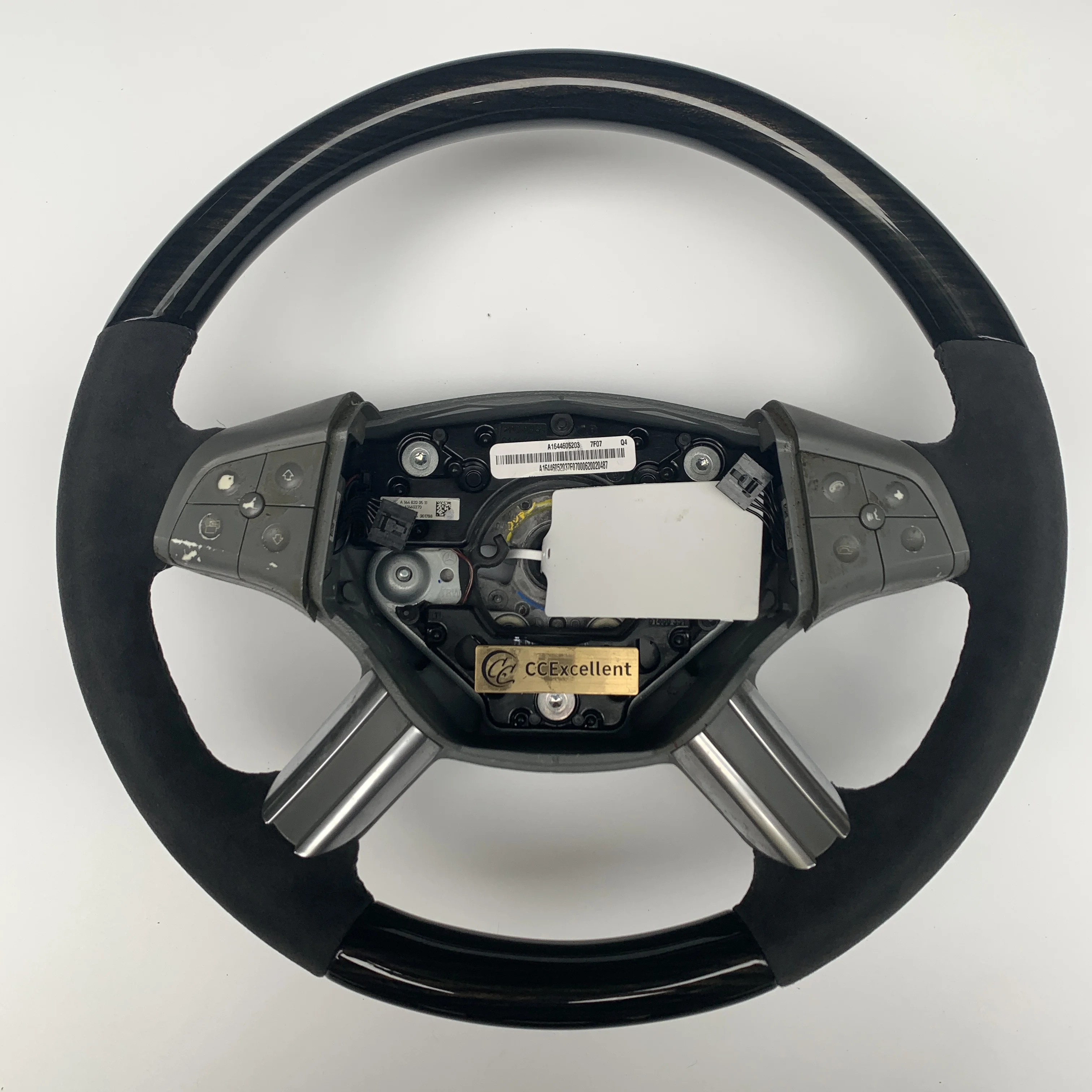 Flat bottom gloss carbon fiber steering wheel suitable for Audi B7 A5 S5 with black perforated leather sides yellow stripe