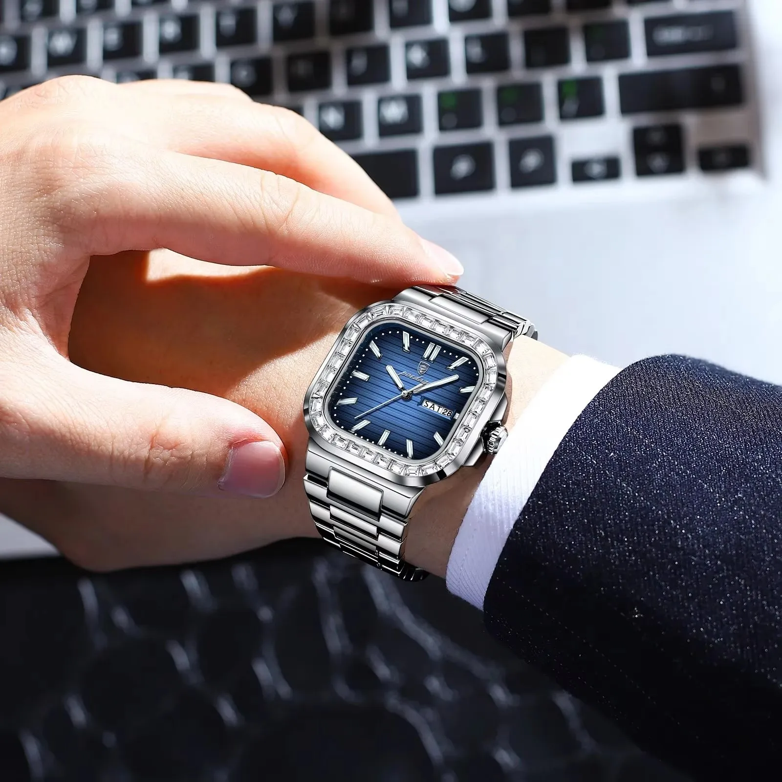 Montre Homme Acier Inoxydable Argentée - Cadran Bleu, Quartz, étanche 30m - Style Luxe Abordable