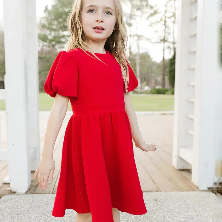 mother daughter red dresses Red mother daughter Matching dress, Photo shoot, Mommy and me outfits, Matching Mommy and me dress, Matching outfits, Christmas dresses