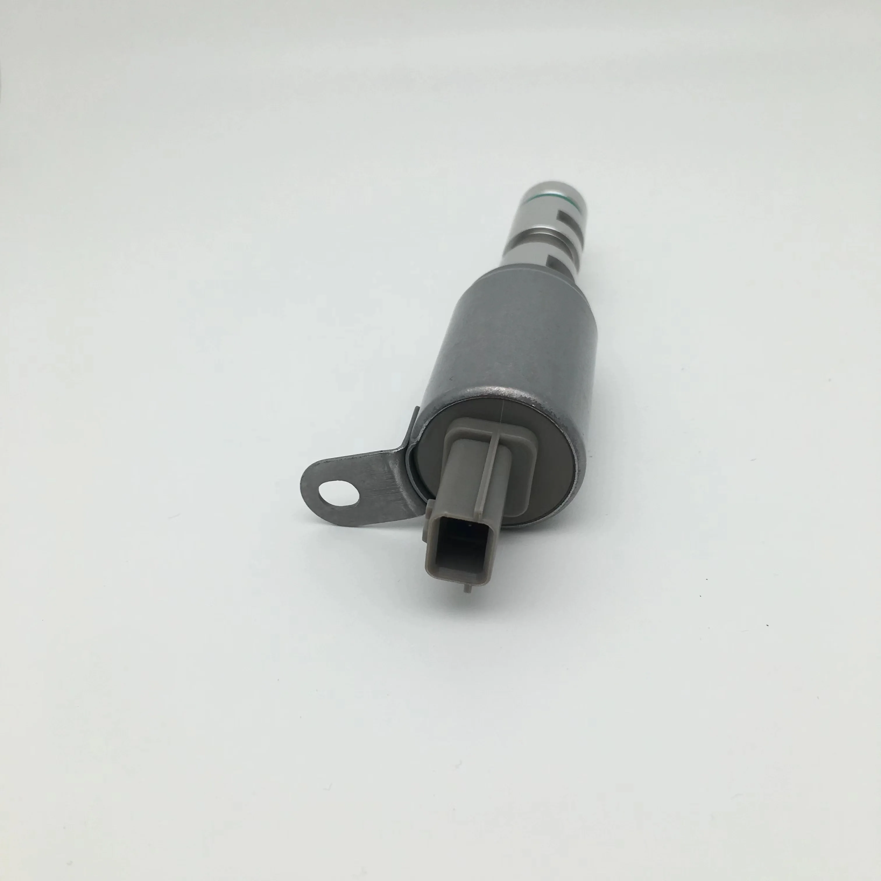 8200642783 VVT Variable Timing Solenoid Oil Control Valve for RENAULT CLIO SPORT 197 200 MEGANE RS 265 250