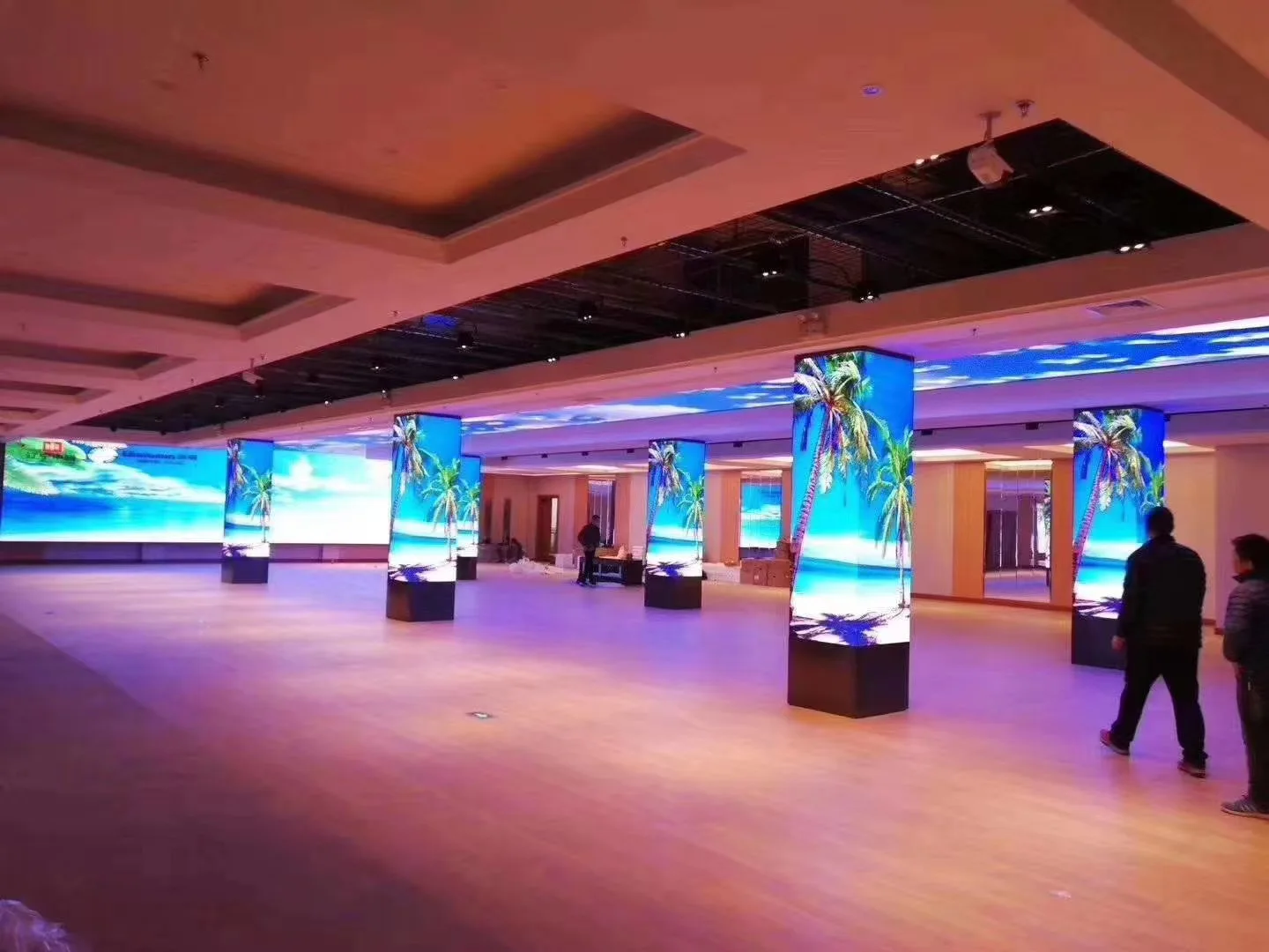 3.91mm LED Video Wall With 500*500mm Aluminium Die Casting Cabinet