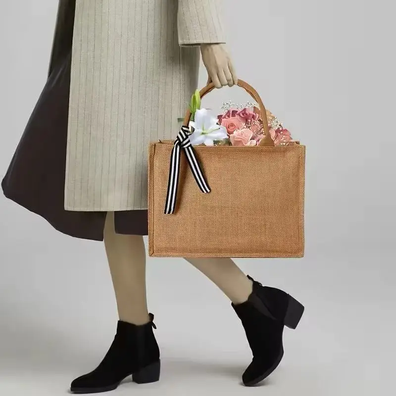 High Quality Burlap Styles Wholesale Eco-Friendly Large Natural Burlap Bags Jute Tote Bag Custom Logo Color Printed for Gifts manufacture