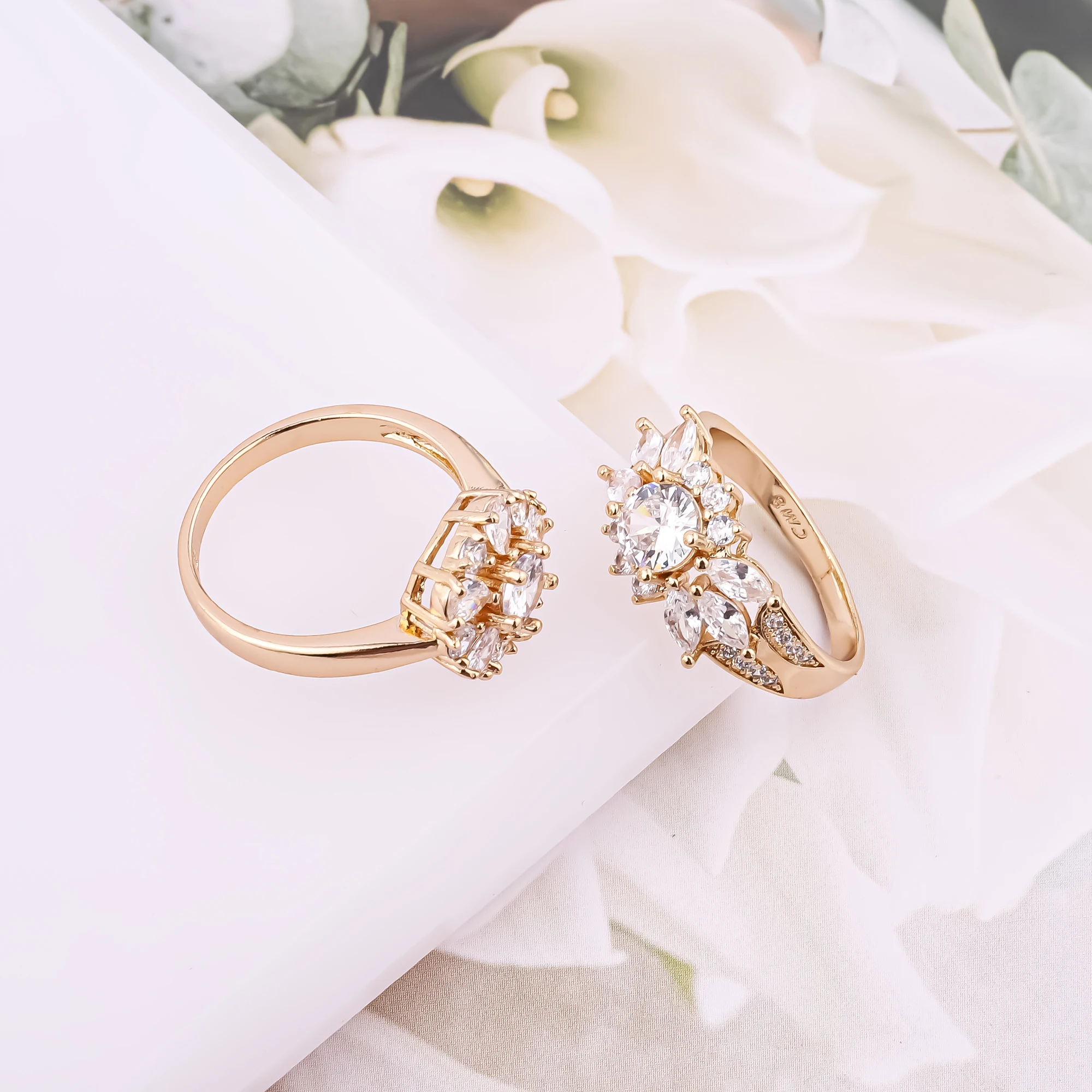 Wholesale Jewelry Party Engagement Wedding Fashion Rings Gold 18K Gold Plated Ring Cubic Zirconia Ring for Women