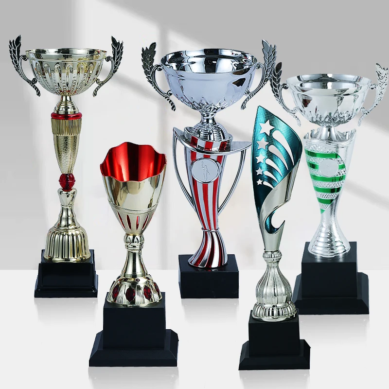 Yiwu Collection Metal Cup and Plastic Stem Trofeo Medaglia E Targhe Trophy Tennis Davis Cup Cup Winner