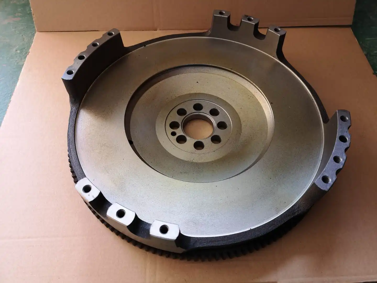 6HK1 Flywheel 8976024632 With 56 Sensor Holes Ring Gear 140 Teeth