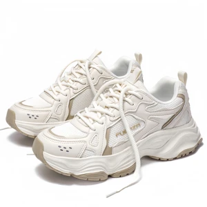 Men's Luxury Trainer Race Sneakers Custom Breathable Fashion Loafers and Running Shoes Casual Male Tenis for Walking