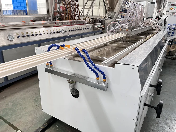 PVC WPC Wall Panel Production Line WPC Wall Board Making Machine ...