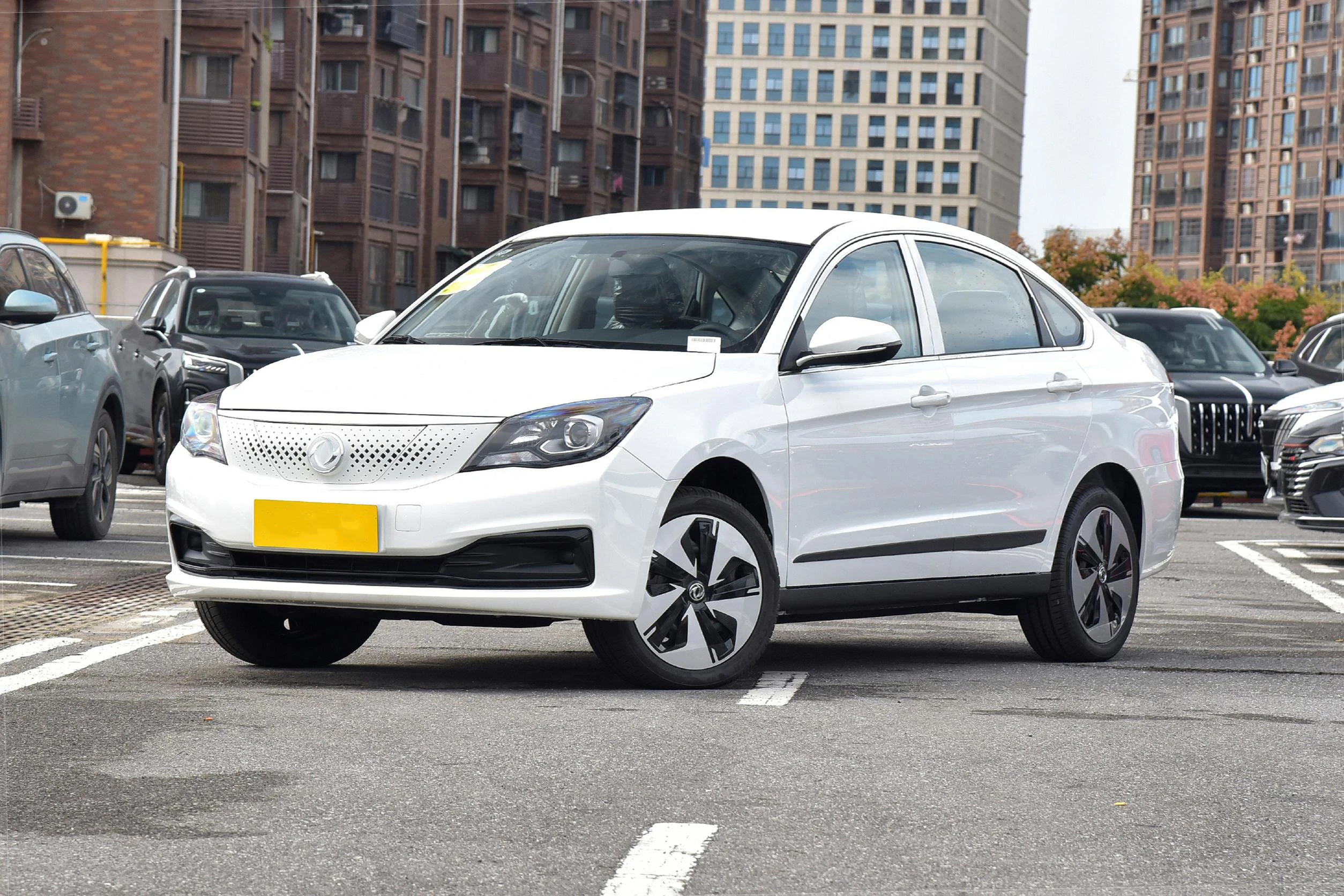 Dongfeng Aeolus E70 EV supplier