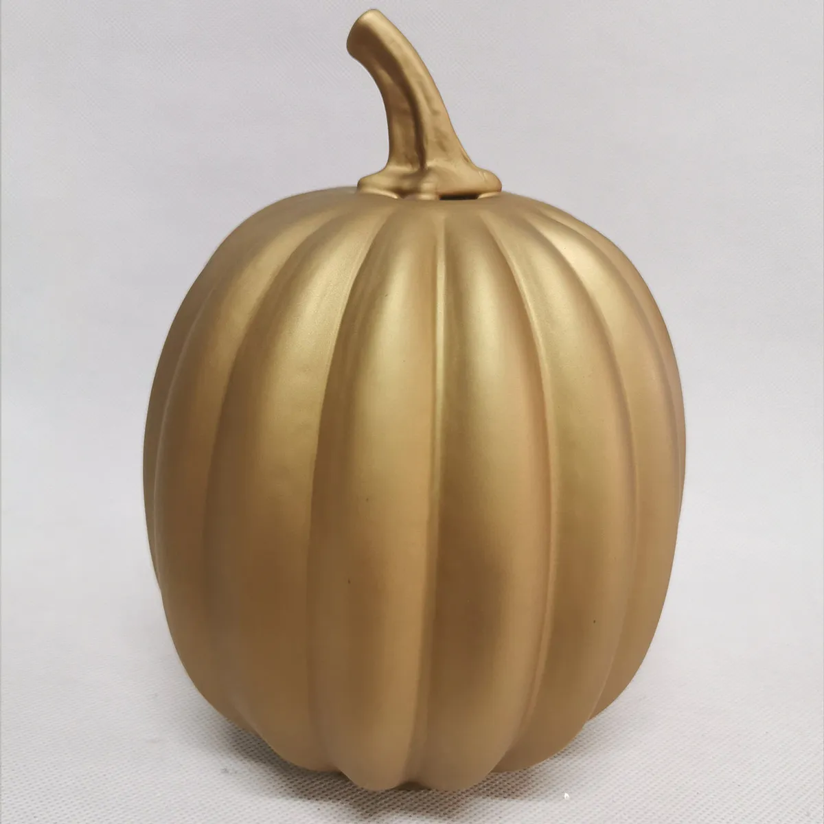 Jiangsu Baoying factory custom made artificial matte gold glass craft halloween gift pumpkins table decorations ideas wholesale