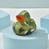 Pato de camuflaje verde