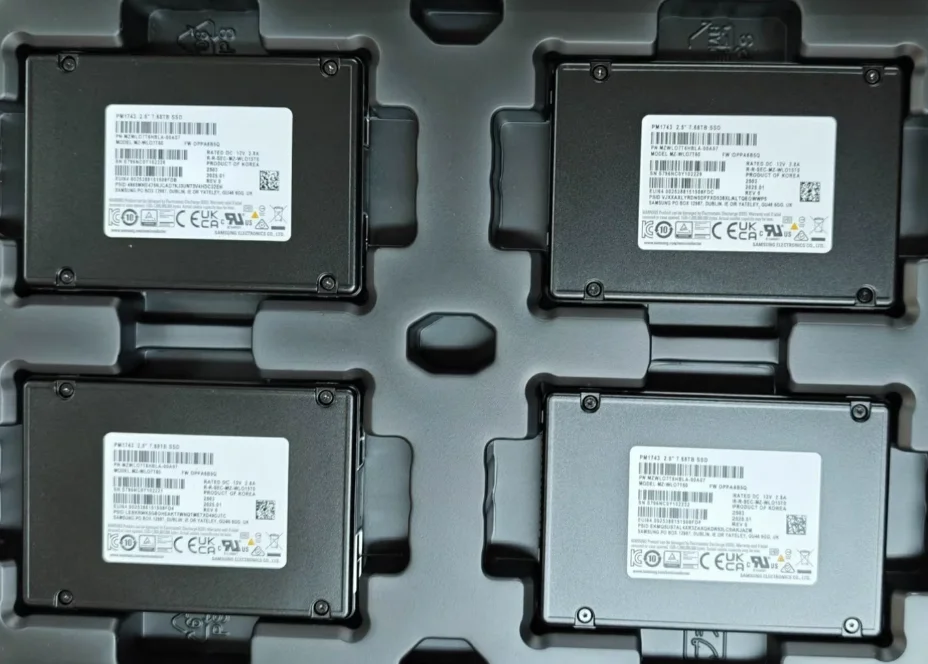 Samsung PM9A3 MZILG7T6HBLA‑00A07 7.68TB U.2 NVMe PCIe4.0 Enterprise SSD For Data Center Server Storage