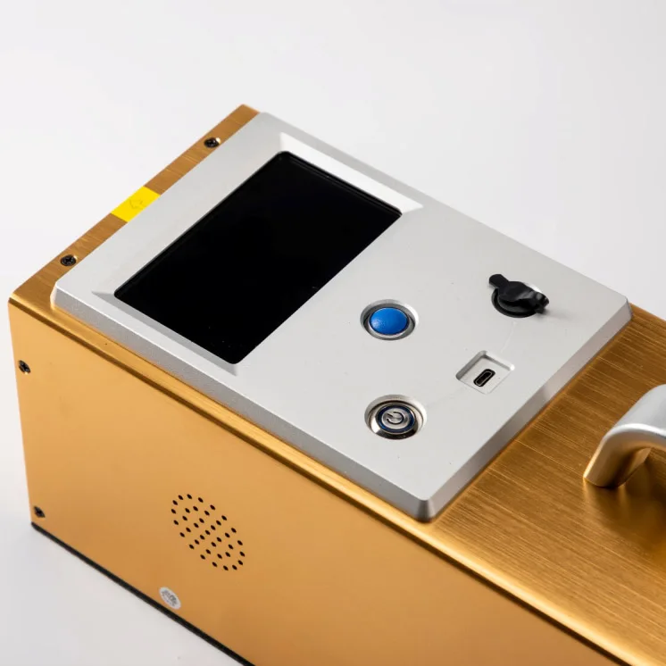 Golden Road Marking Reflectometer: Short & Portable for On-Site Testing