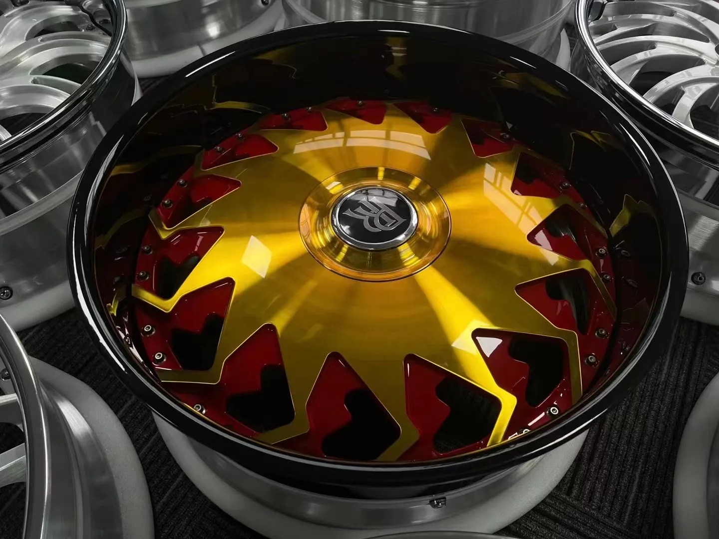 Hadison Floating Custom Wheels 16 17 18 19 20 21 22 23 24 Inch