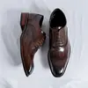 zapatos marrones