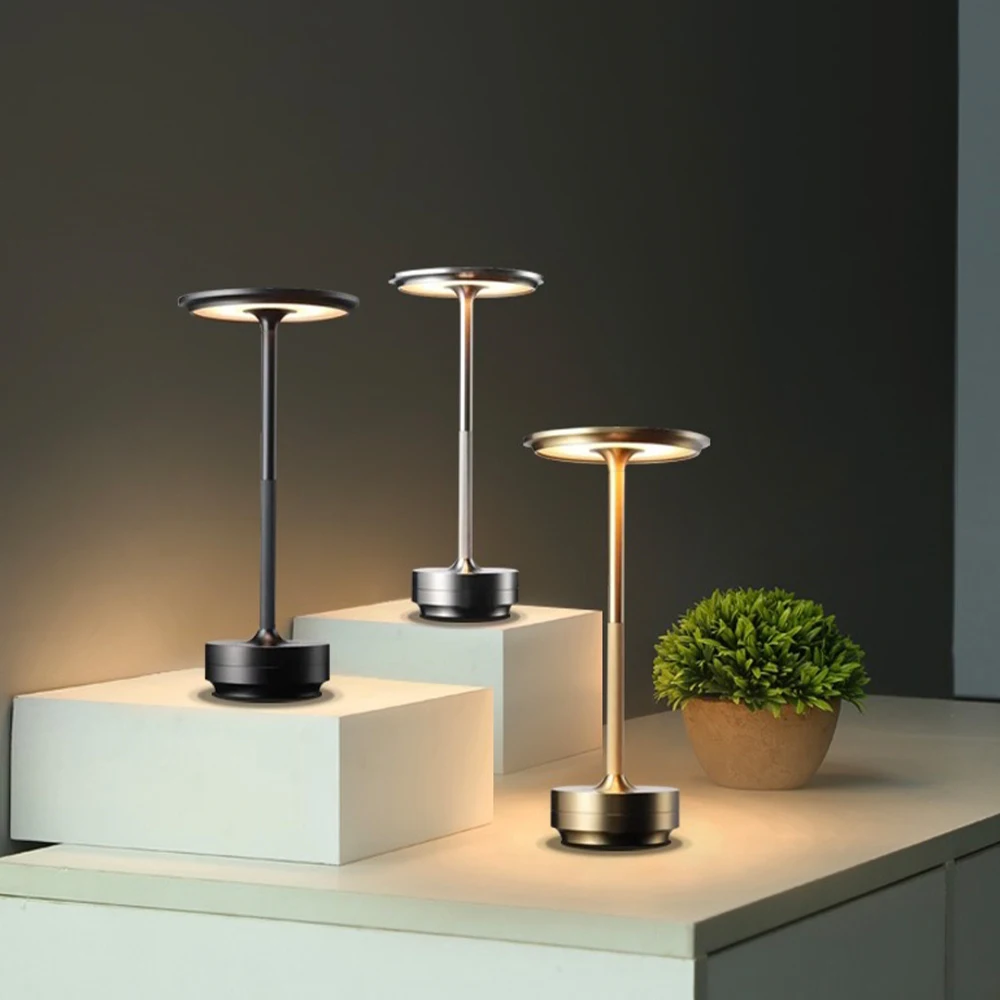 Convenient Charging Touch Table Lamp Light Luxury Bedside Restaurant