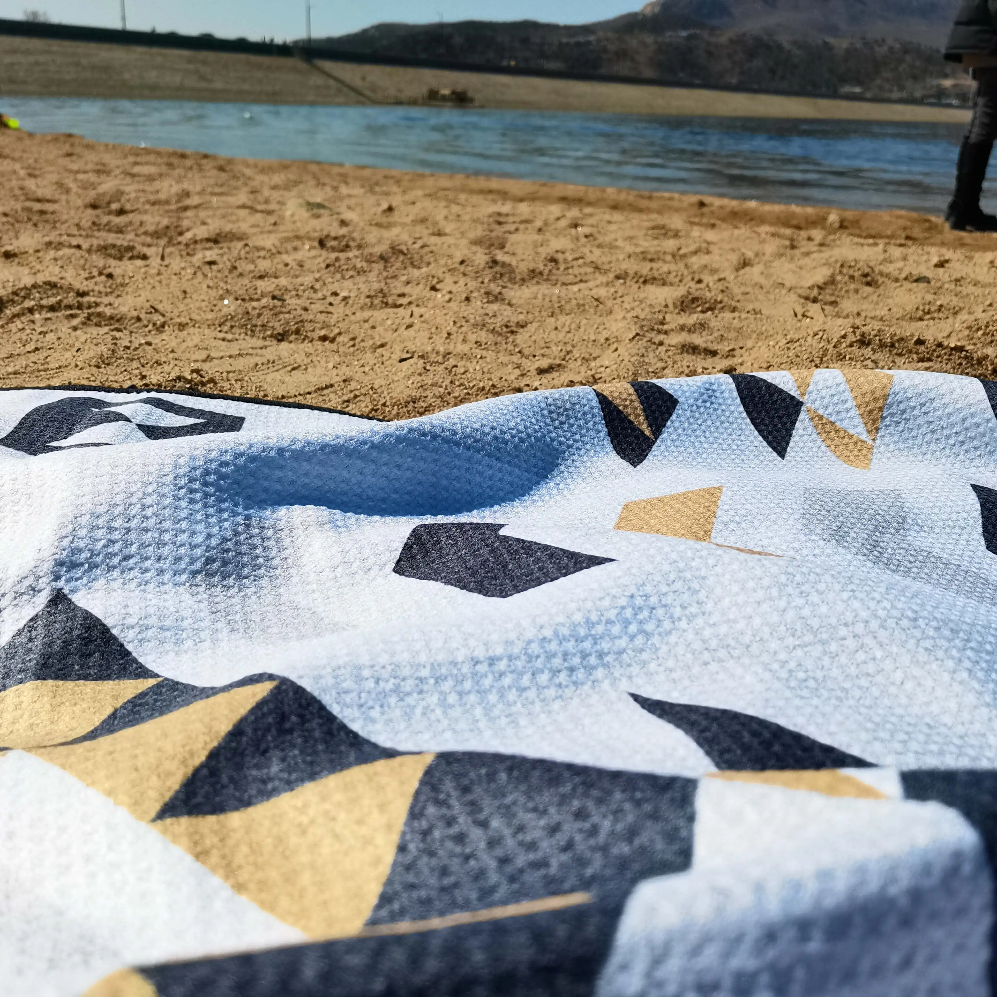 Microfiber Recycled Polyester Oversized Extra Large Sand Free Quick Dry