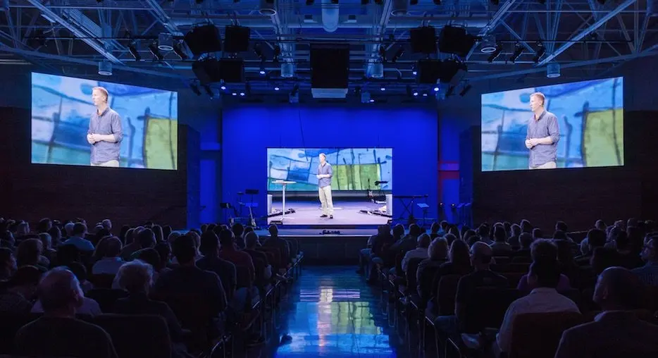 HD Stage Background Slim Led Display P2.9 P3.9 P4.8 Rental LED Video Wall Screen Indoor and outdoor rental display